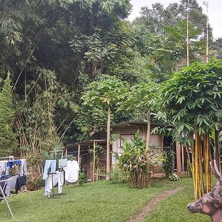 Homestay Triniti Lembang Buitenkant foto