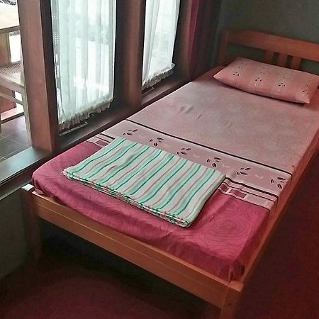 Homestay Triniti Lembang Buitenkant foto