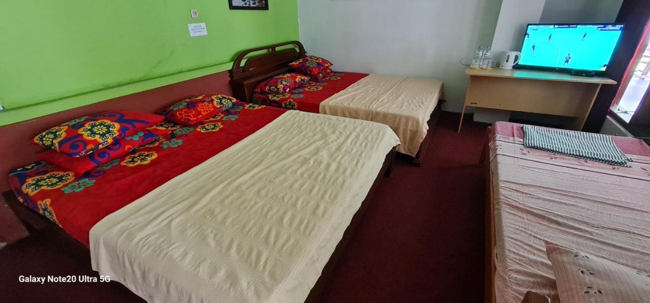 Homestay Triniti Lembang Buitenkant foto
