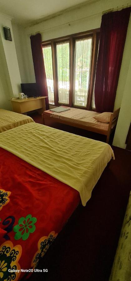 Homestay Triniti Lembang Buitenkant foto