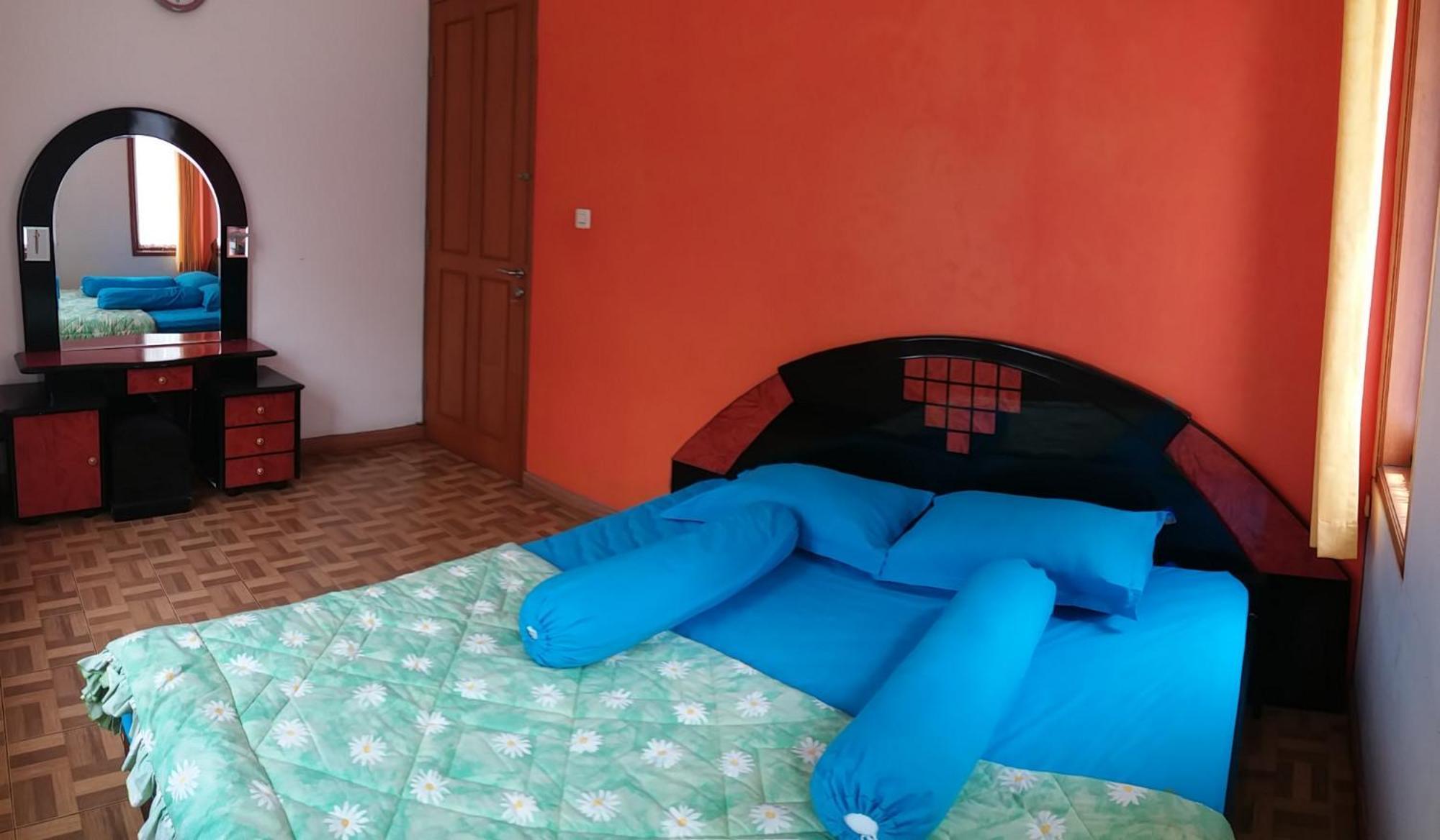 Homestay Triniti Lembang Kamer foto