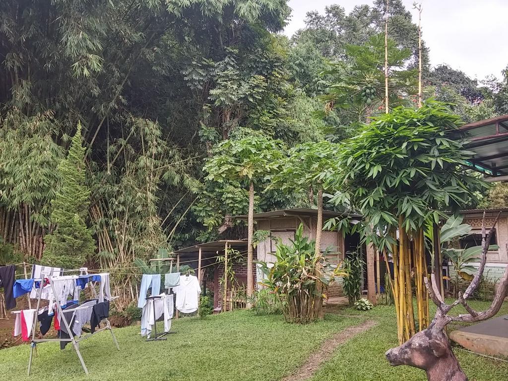Homestay Triniti Lembang Buitenkant foto