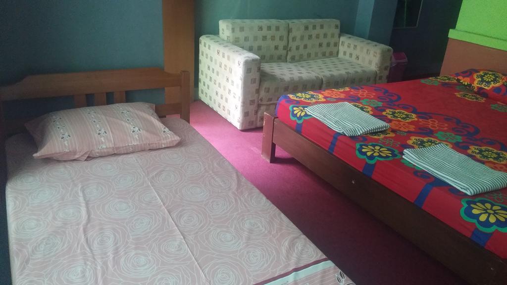 Homestay Triniti Lembang Buitenkant foto