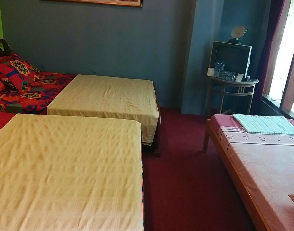 Homestay Triniti Lembang Buitenkant foto