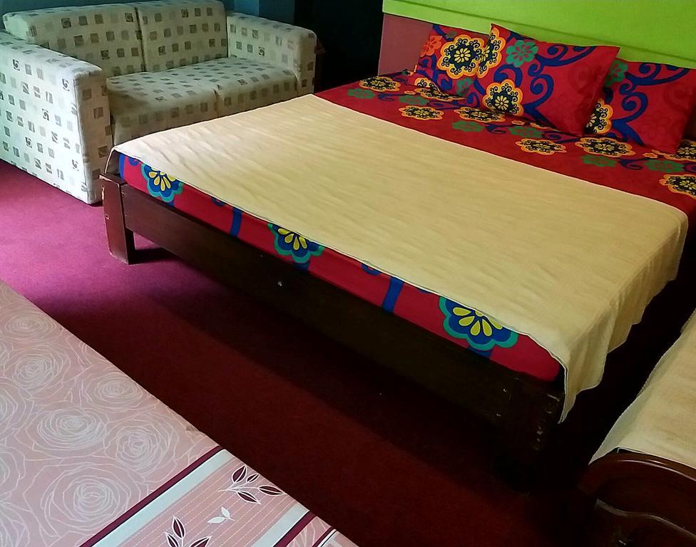 Homestay Triniti Lembang Buitenkant foto