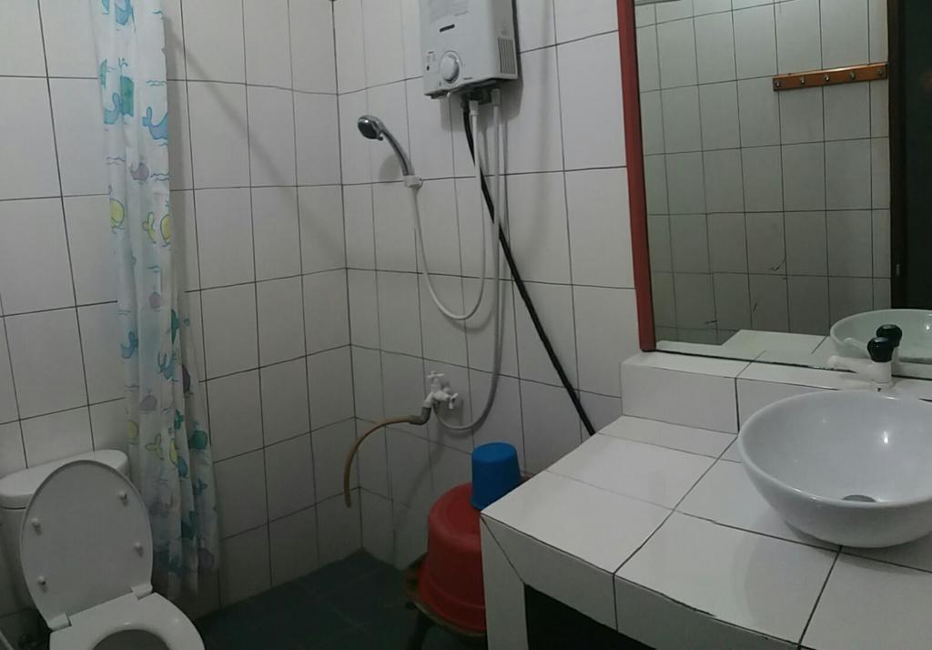 Homestay Triniti Lembang Buitenkant foto