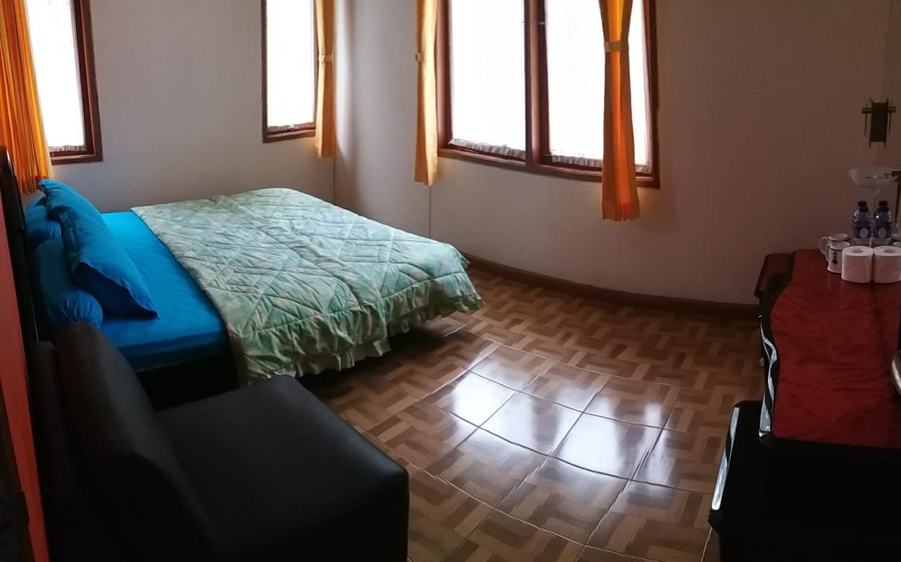 Homestay Triniti Lembang Buitenkant foto