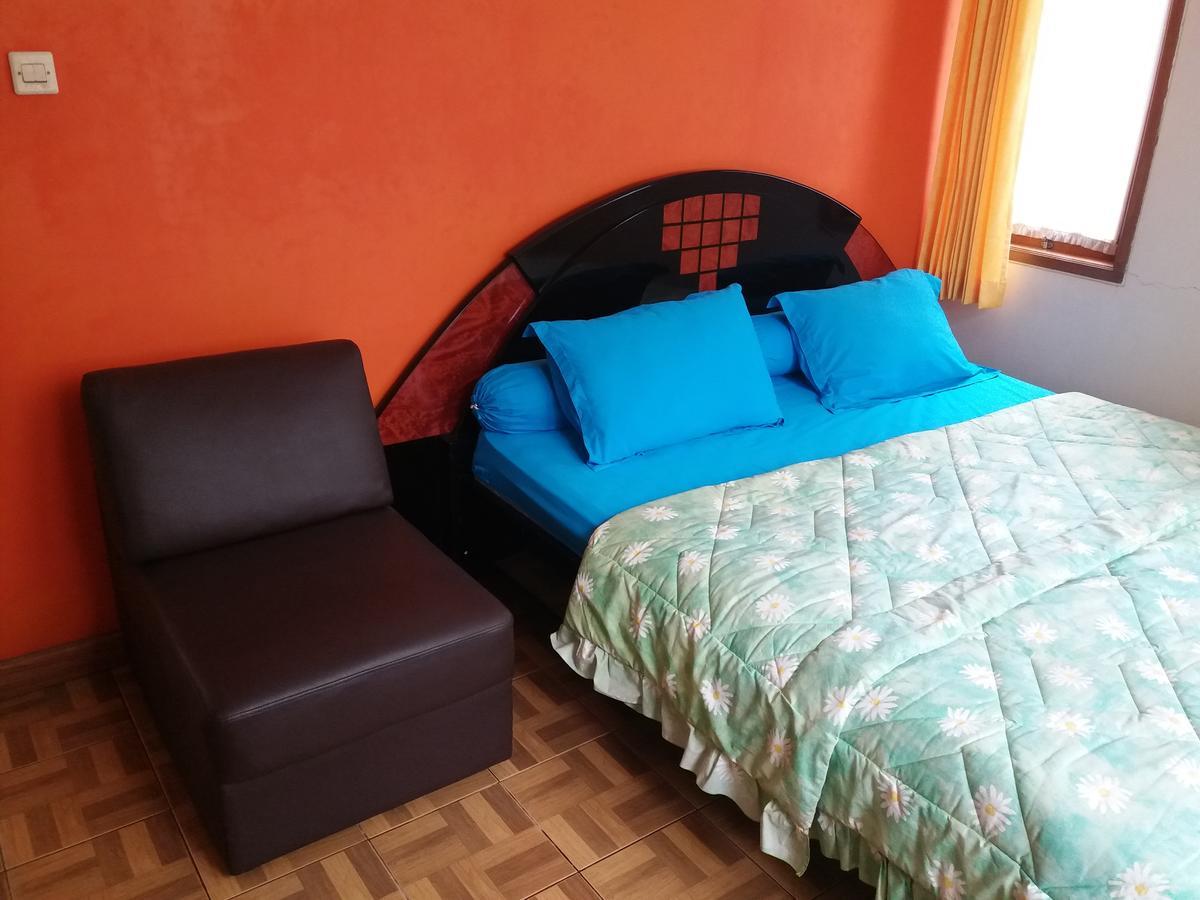 Homestay Triniti Lembang Buitenkant foto